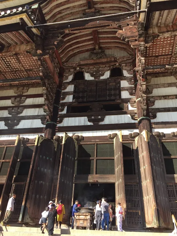 珩架和諧地相互交錯，出色的建築工藝讓人嘆為觀止。（作者拍攝）