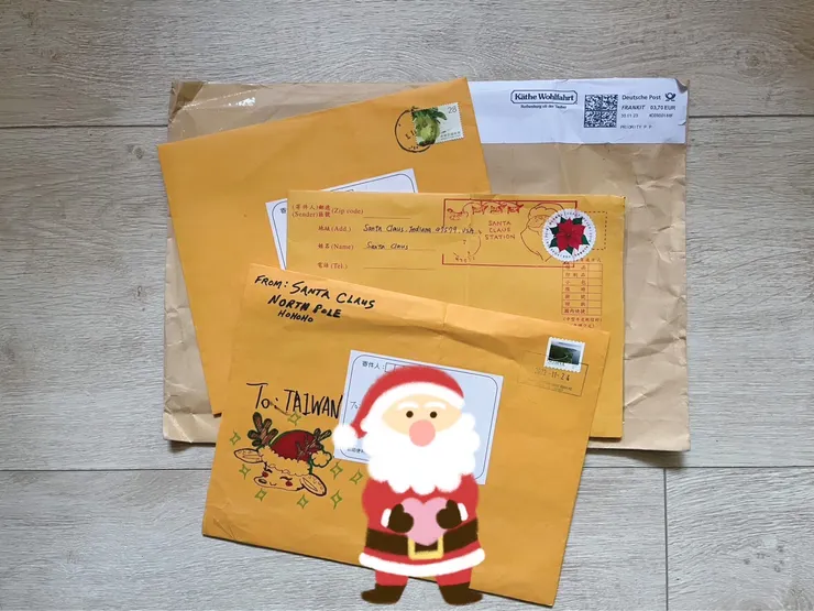 今年收到3封國外聖誕老公公的回信