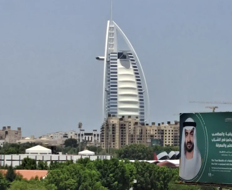 帆船飯店 捷運上隨拍..