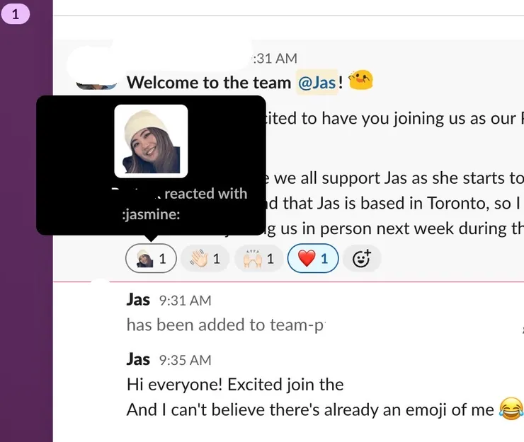 嗯，因為時差關係，他們在我還沒起床前就先用我自介的照片幫我做了emoji