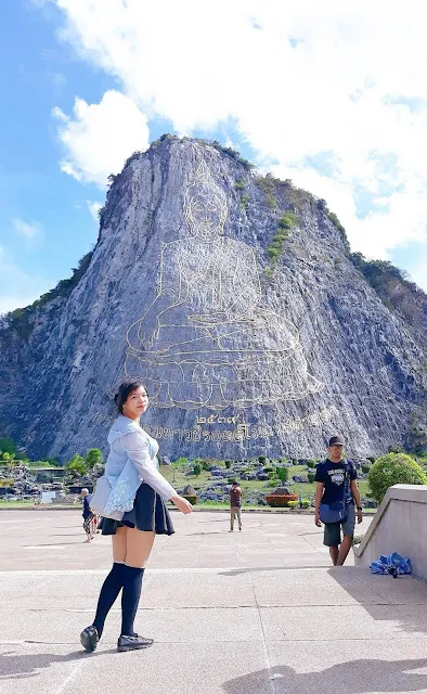 芭達雅七珍佛山雷射金身大佛