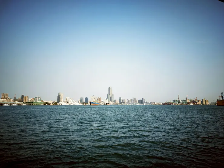 遠眺高雄著名建築群