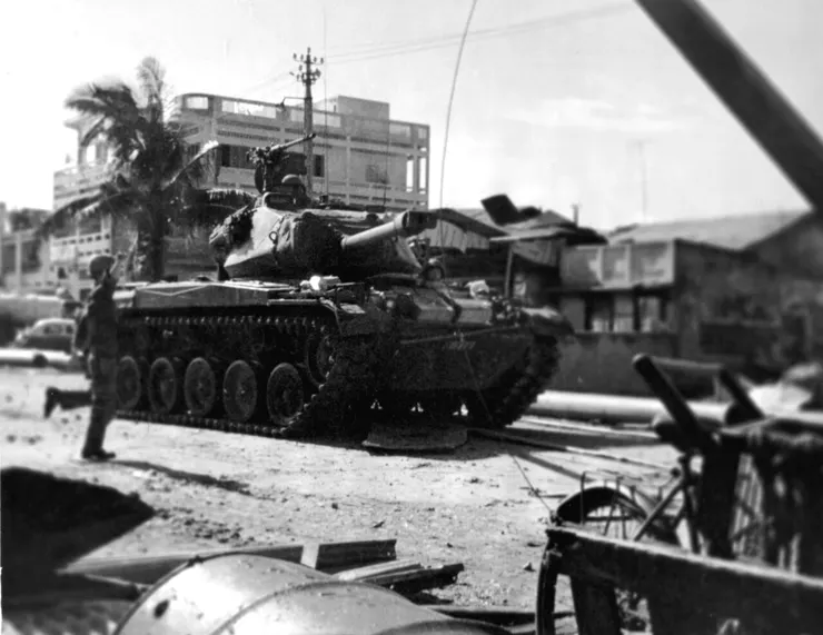 ARVN M41 operating against enemy positions in Saigon, 1968.