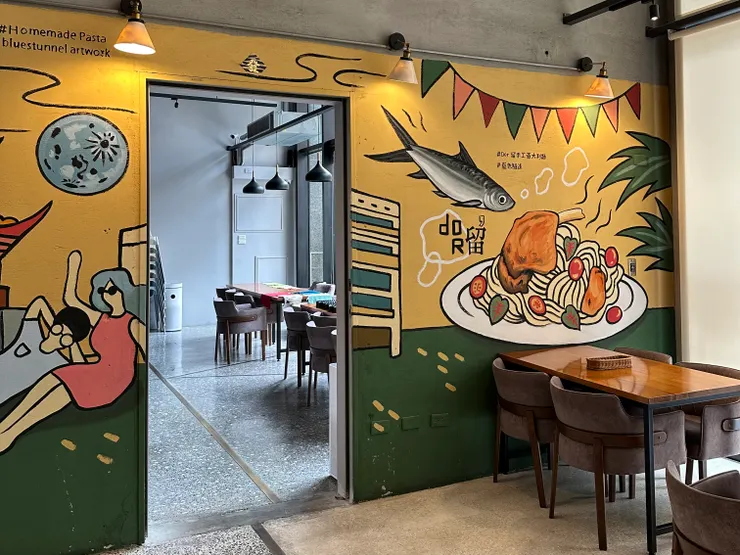Dor,留手工義大利麵也是一家位於高雄的食肆,來到這裡兼任旅館餐廳。