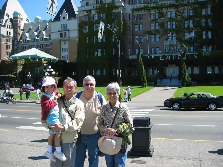 阿公還抱得動以柔唷