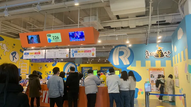 先購票能節省不少時間。