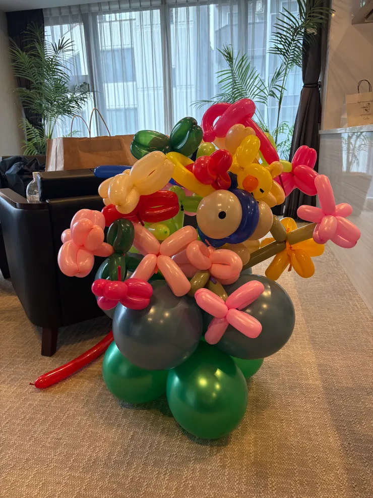 沒想到在日本、竟然還用得到折氣球的技能😆