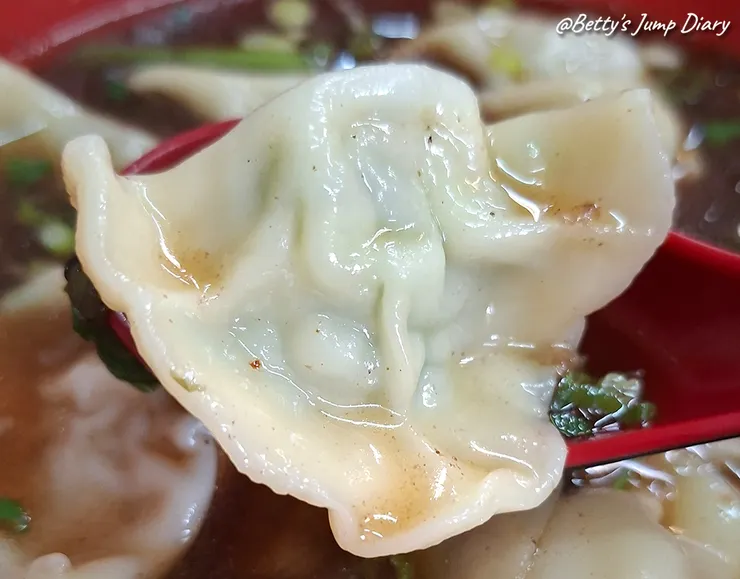 ▲苗栗通霄「滷飄香川味牛肉麵」 / 圖片來源：Betty's Jump Diary