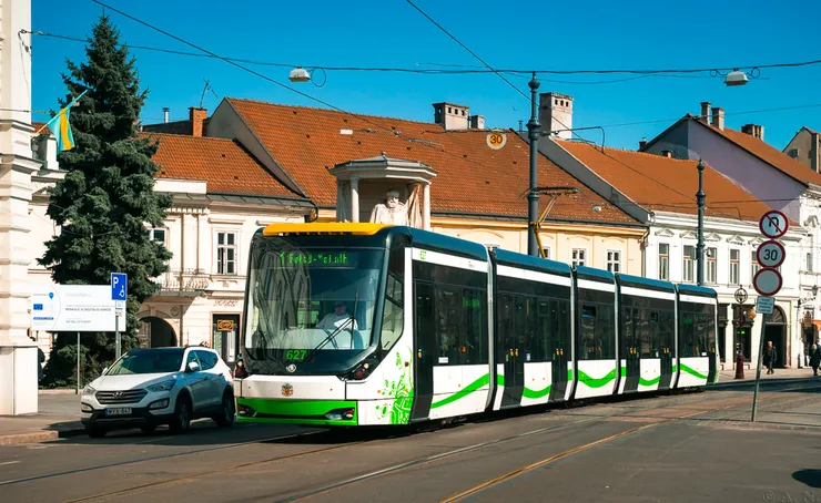 米什科爾茨的電車很可愛,也比較新。是 2022 年才全面更新的車體。