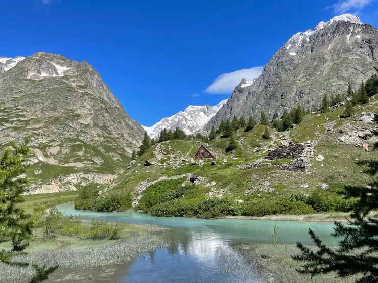 入住Courmayeur附近山屋(義)