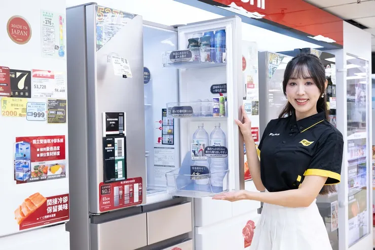 燦坤推HITACHI 475公升平面式無邊框鋼板五門冰箱享限時會員價48,900元，搭精靈券現折及登錄送即享券與政府節能補助，最高省逾1.6萬