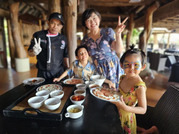 Novetel resort Kid's cooking class,一人才NTD100,可以讓孩子體驗英文料理課,非常值得