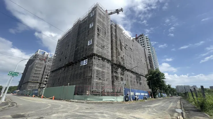 七都預售屋解約數量高雄最多，又以前鎮、楠梓、左營解約狀況最明顯