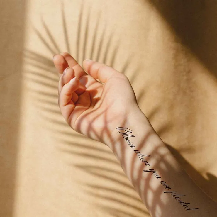 極簡線條刺青風格