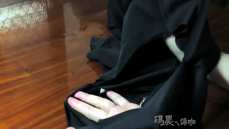 兒子說他在練劈腿…@@