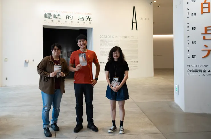 兩位可愛的策展人～