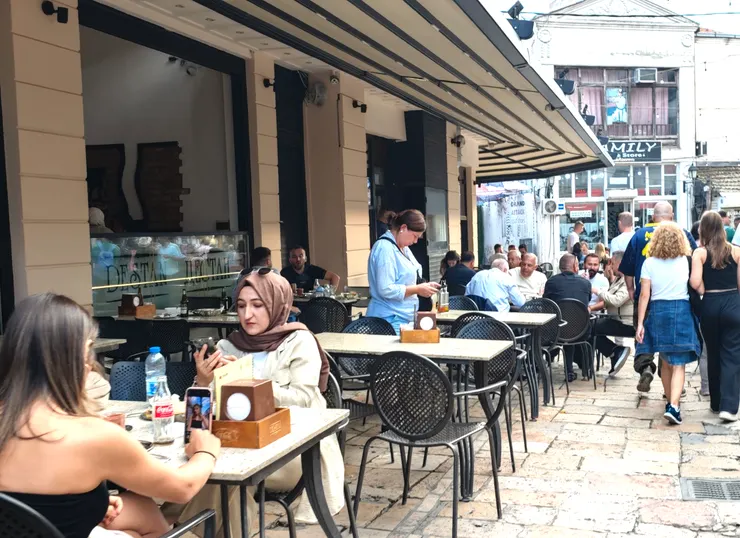 現在的人喝咖啡，喝的是一種逃避現實的空間感