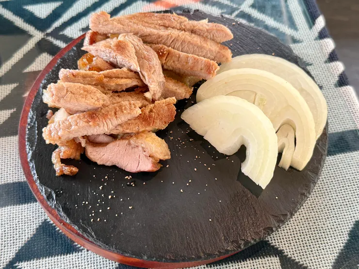 石板烤肉   160元
