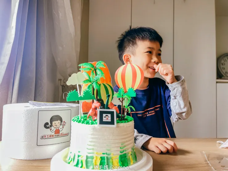 AR蛋糕 生日蛋糕 訂製蛋糕 翻糖蛋糕 敲敲蛋糕 星球蛋糕 蛋糕訂製 手工蛋糕 dessert365蛋糕 10