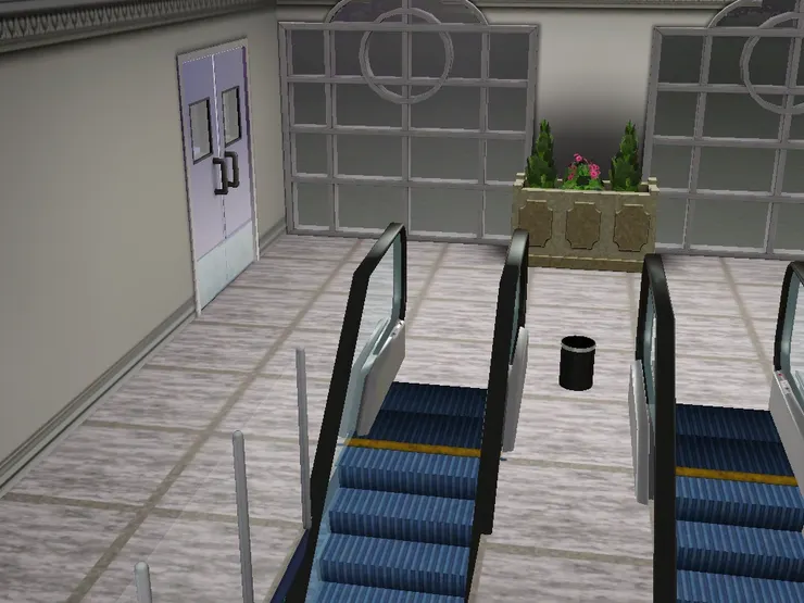 二樓是多用途活動室，可以搭扶手梯上來。