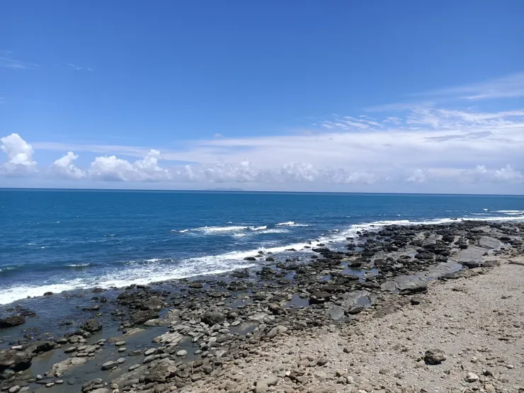 風很大，太陽也很大