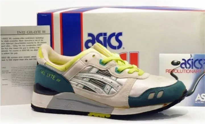 1990年推出的第一雙GEL-Lyte III經典配色