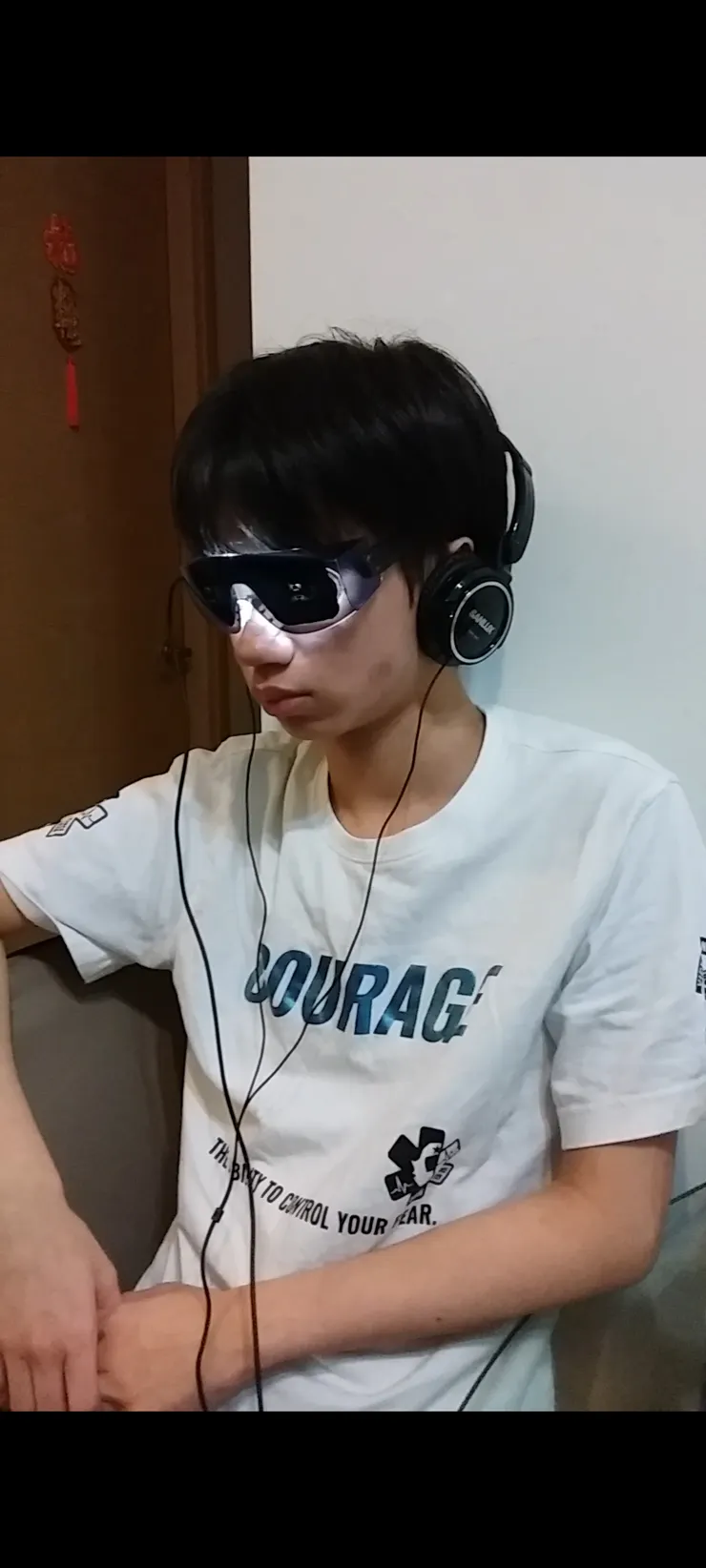 筆者的一些學生試戴過上述儀器