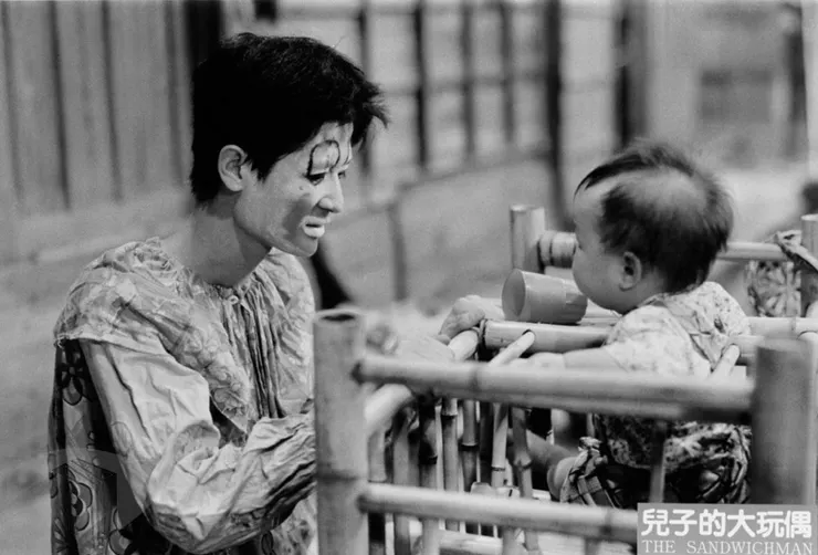 圖11 翻拍《兒子的大玩偶》電影參展劇照 案名：金鐘獎、外交、劇照翻拍 檔號：0067/0035/1 來源機關：行政院新聞局 管有機關：國家發展委員會檔案管理局