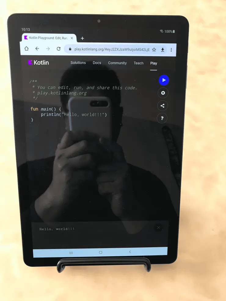 Android 平板上練習 Kotlin 程式語言示意圖