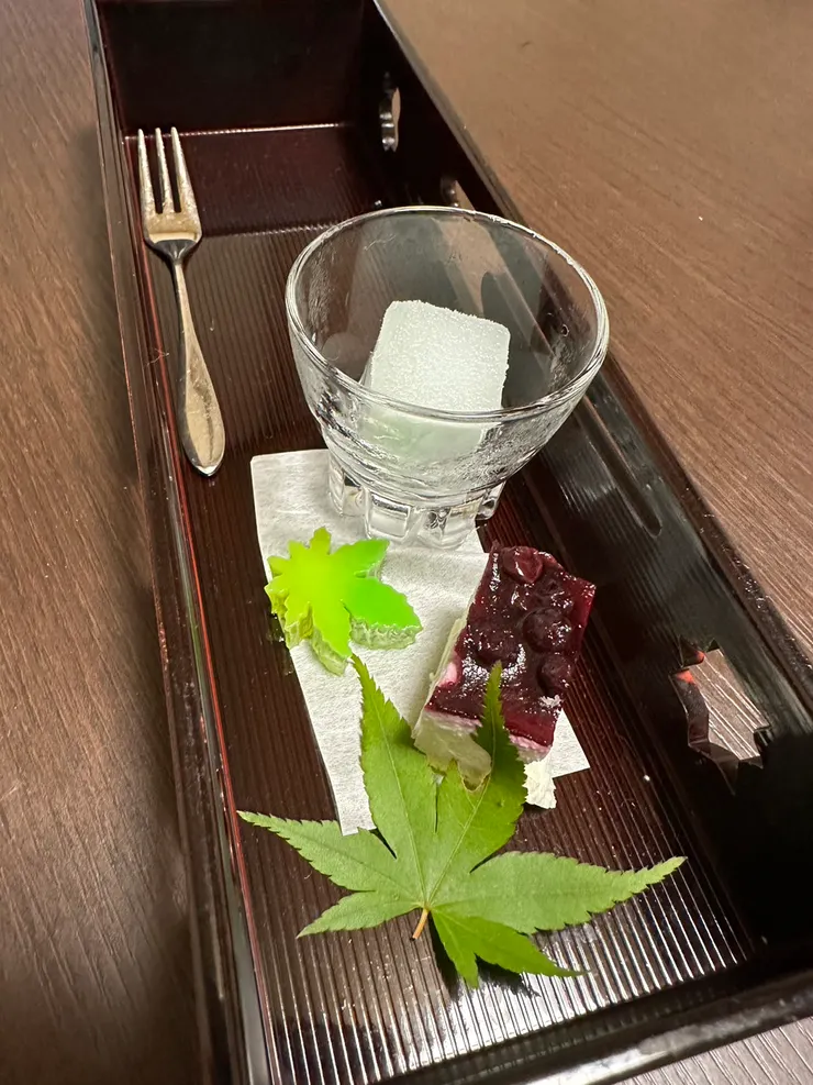 晚餐後的甜點爽口清涼！