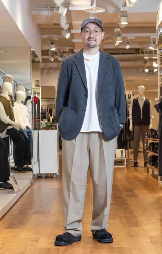 ▲造型師Pom Pom 示範「PLUS ONE 穿搭術」 舒適又時髦