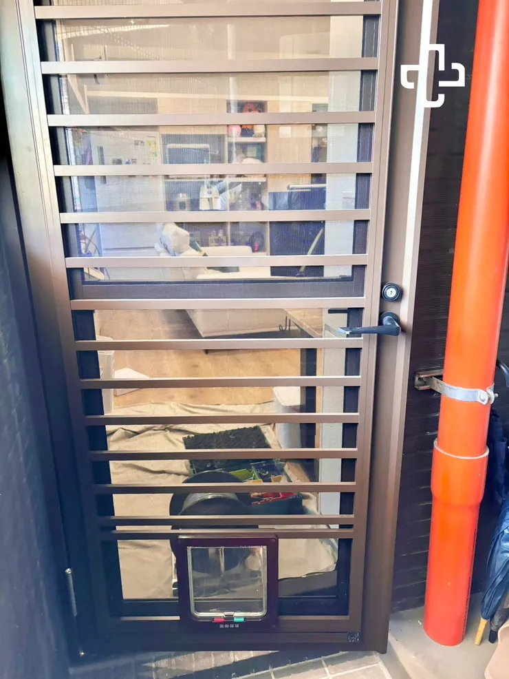 三合一紗門可以安裝貓門