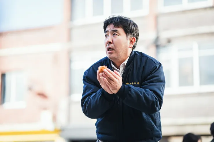 電視劇版的非凡機械公司社長,圖片來源:Netflix