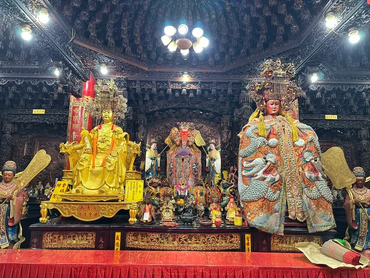 一樓有五尊渡海前來的湄洲媽祖