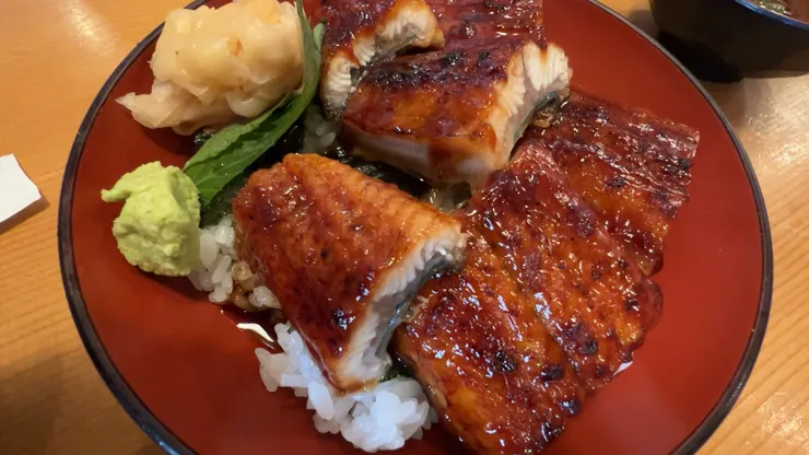 「屋台壽司」 (Yataizushi / や台ずし)鰻魚飯