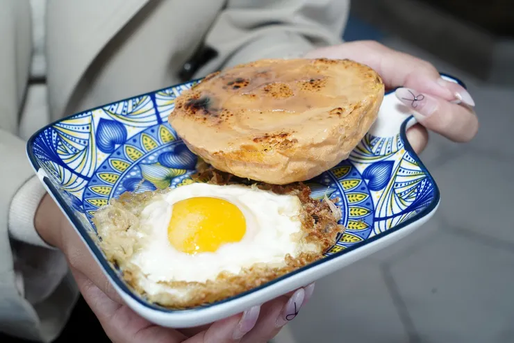 高雄楠梓智勝所香港餐廳:香港簡餐,道地港味一吃就愛上!麻辣肉