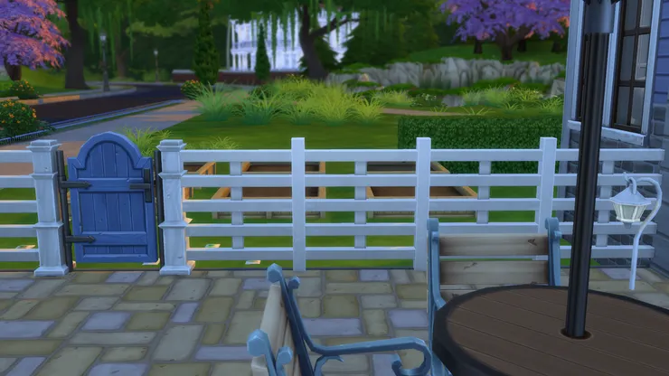 植物長大後，便會遮著後面的景物。