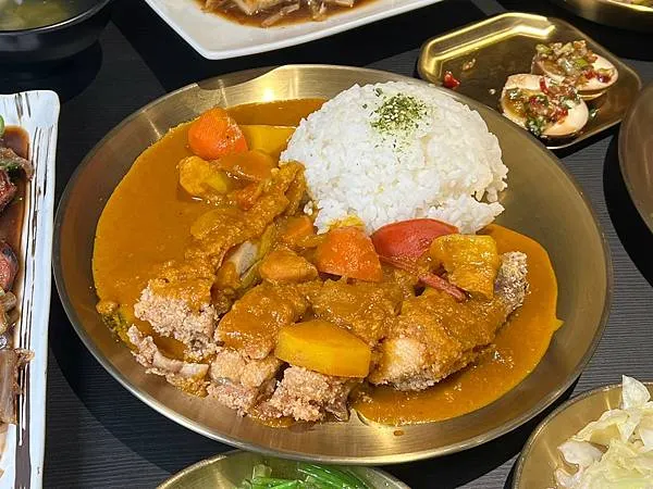 (中原美食)上癮食板屋~超夠味鐵板套餐現點現炒~雞豬牛海鮮通