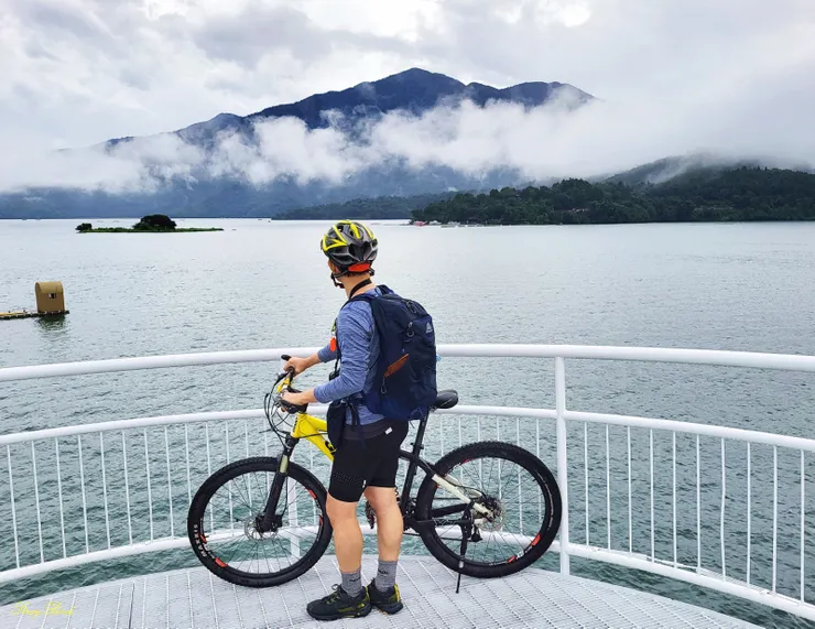 日月潭眺湖平台