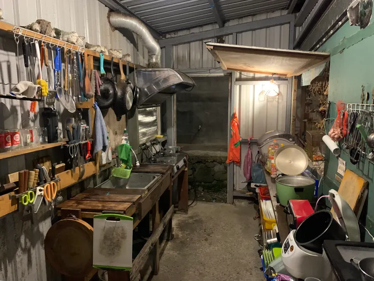 看到廚房的工具們我是驚呆了,想自己煮飯的完全不需要擔心