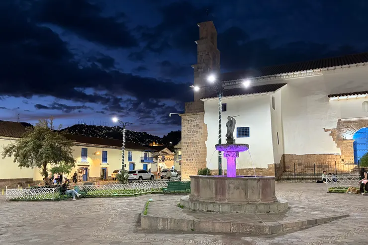 傍晚時分的廣場