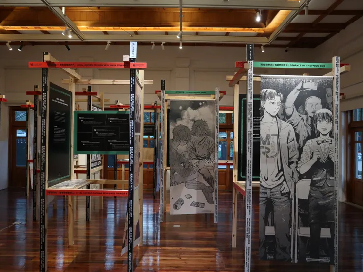 各作品小巧可愛的陳列,營造適合閱讀的空間