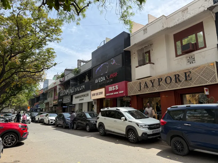 意外很乾淨的印度街道!