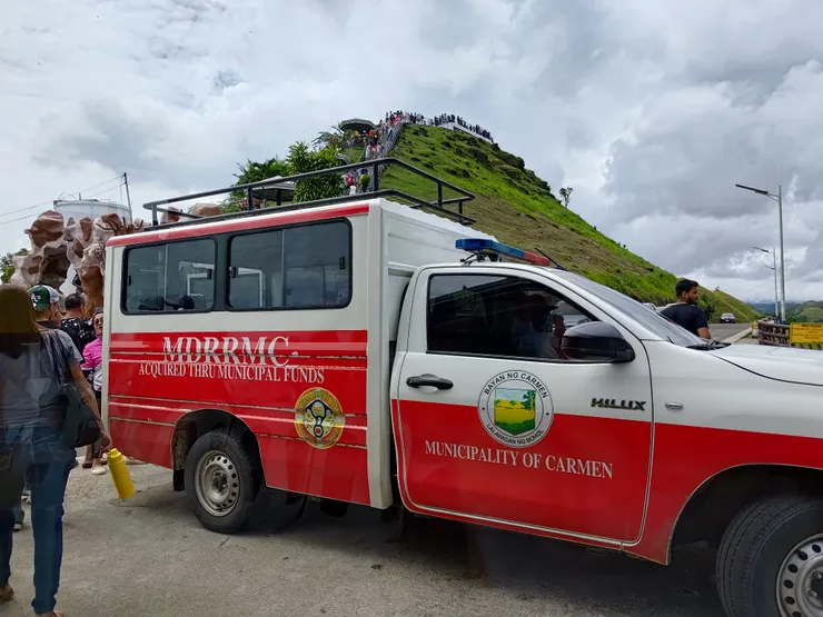 上下山接送遊客的車輛