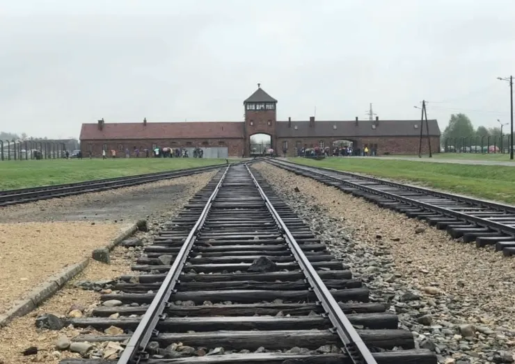 鐵道的盡頭是絕望的開始