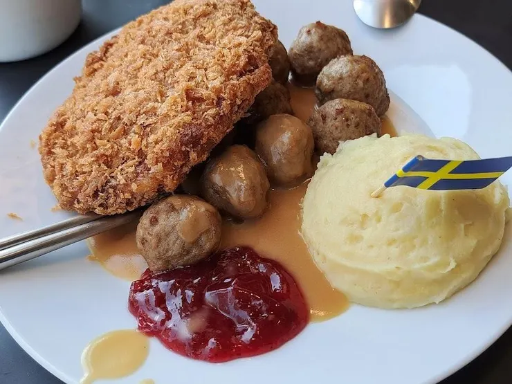 瑞典肉丸子+藍帶豬排