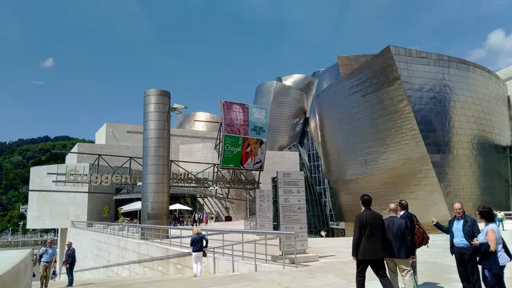 入口處-事實上是向下走