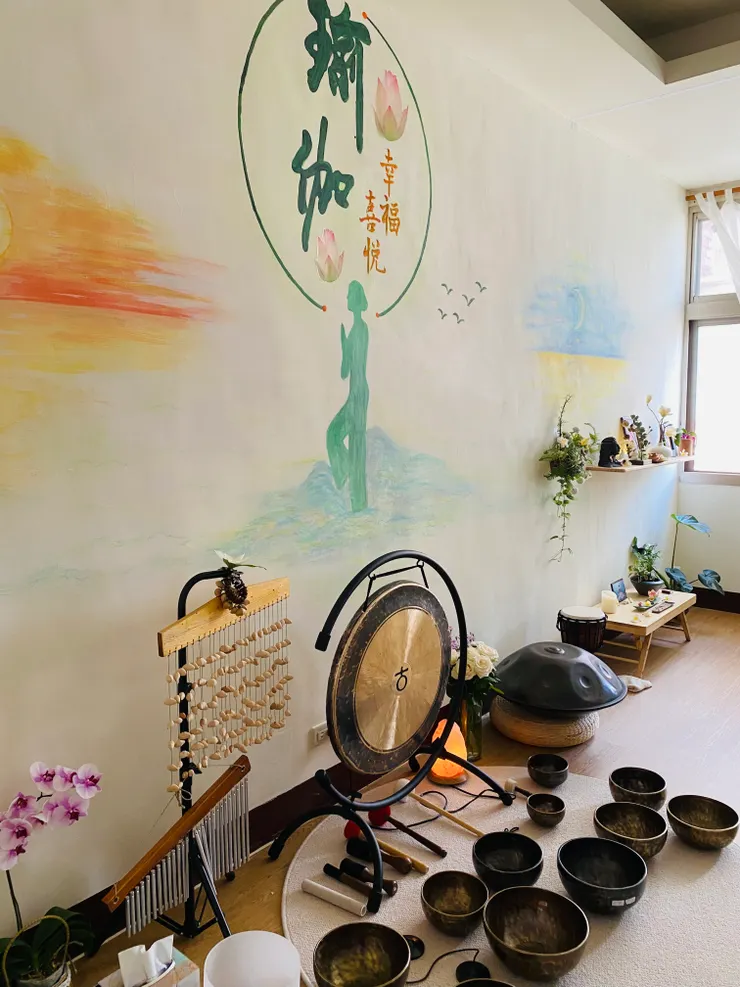 我拍攝的緣心民宿的頌缽空間