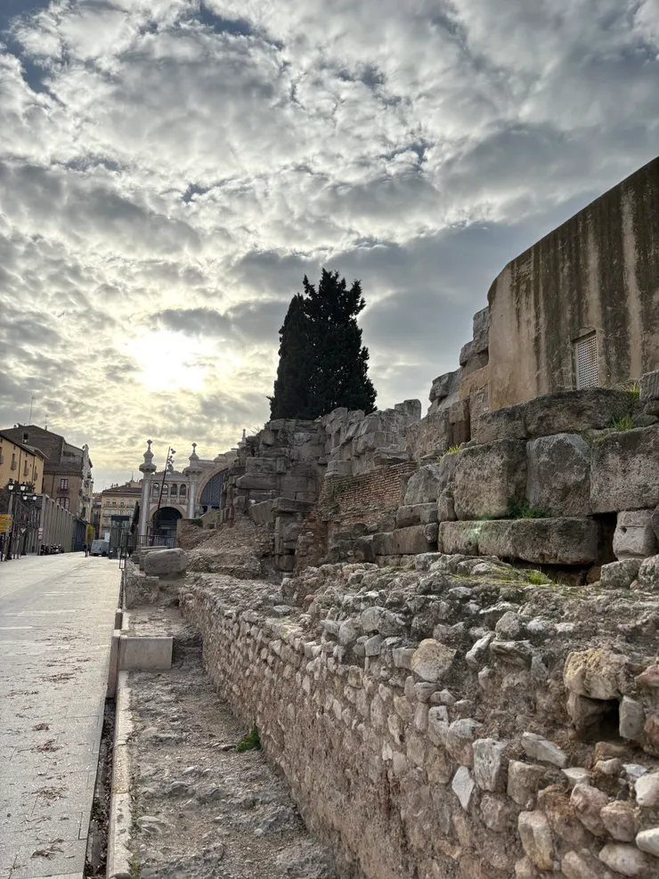 坐落於城市內的羅馬遺址