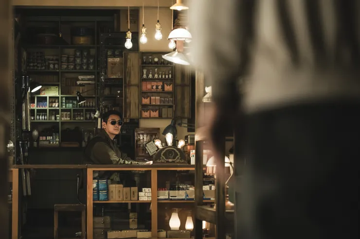 照明商店 | 評價 7.6/10  | 影劇避雷就上 awwrated